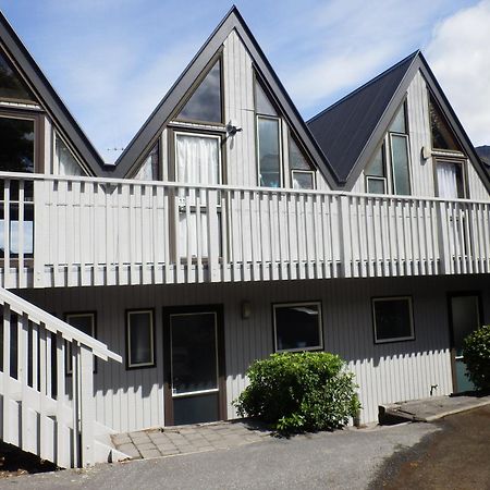 Wakatipu View Apartments Queenstown Exterior photo